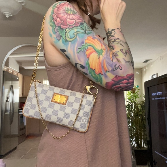 SOLD🎄Louis Vuitton Milla MM pochette🎄 - Picture 10 of 10